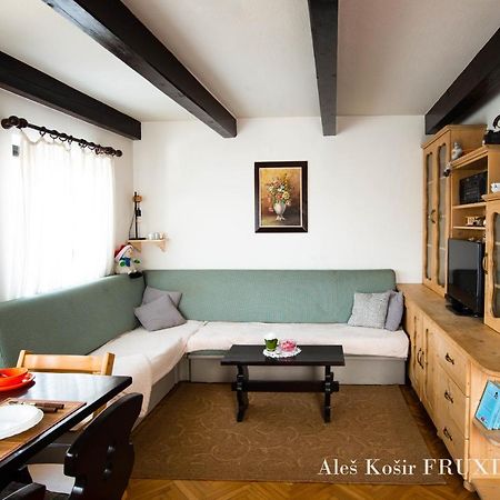 Вілла Pet & Family Friendly House Viktorija - House Near Golica With Triglav View Єсеніце Екстер'єр фото
